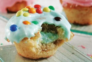 Cupcakes γενεθλίων με γεύση βανίλια-featured_image