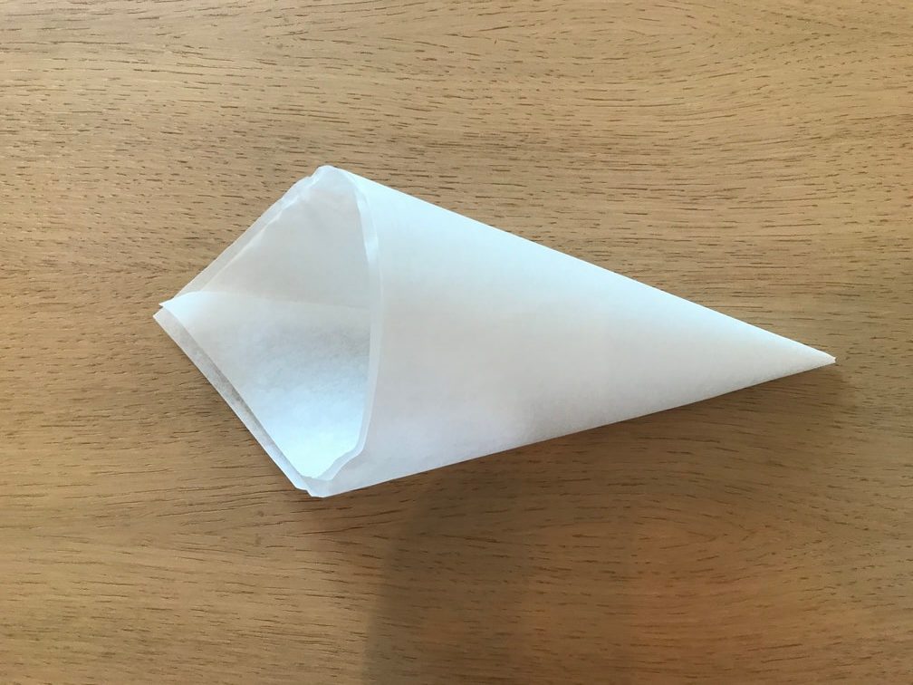 ευκολο κορνε ζαχαροπλαστικης απο λαδοκολλα