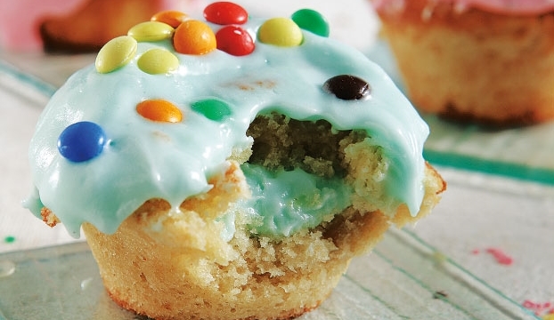 cupcakes βανίλια - εύκολα καπκέικς για παιδιά - συνταγή αργυρώ - ατομικά κέικ για παιδιά - υγιεινά cupcakes για παιδιά - κεκάκια βανίλιας - εύκολα κεκάκια για παιδιά - καπ κέικ βανίλια - καπ κέικ βανίλιας - γλυκό - γλυκά