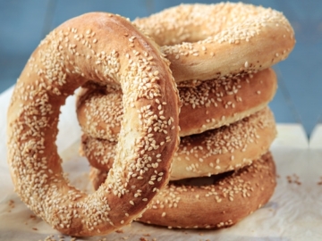 Κουλούρι Θεσσαλονίκης με ταχίνι