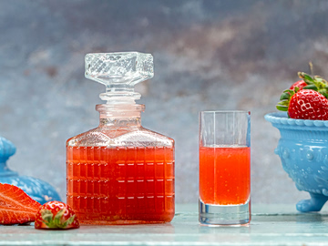 Λικέρ φράουλα με κονιάκ