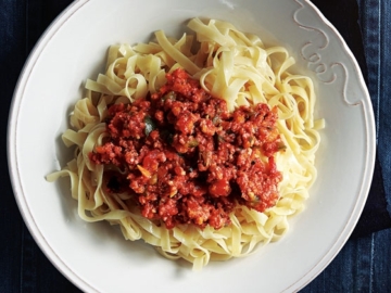 Σάλτσα με λουκάνικα