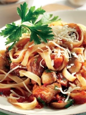 Ταλιολίνι με ψιλοκομμένο μοσχάρι και μανιτάρια