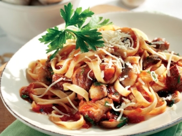 Ταλιολίνι με ψιλοκομμένο μοσχάρι και μανιτάρια