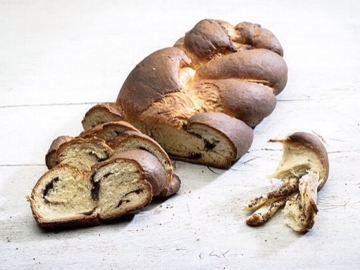 Τσουρέκι νηστίσιμο με σοκολάτα