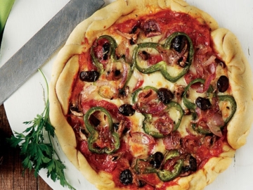 Χωριάτικη πίτσα