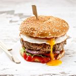 Burger με αυγό