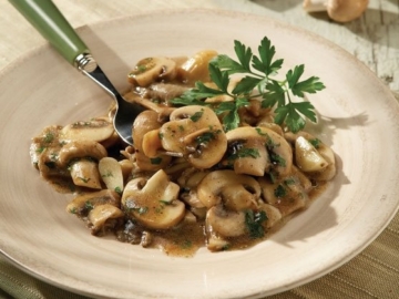 Μανιτάρια στο τηγάνι με σκόρδο