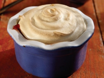 Πανεύκολο σοκολατένιο γλυκό µε ψημένη μαρέγκα