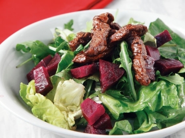 Πράσινη σαλάτα µε καραµελωµένο μοσχάρι