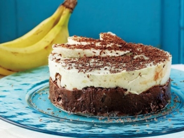 Τούρτα σοκοµπανάνα µε τραγανή μαρέγκα