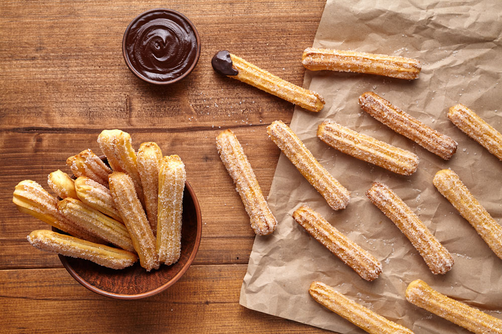 ισπανικα churros σπιτικά τσούρος με σοκολατα εύκολη συνταγή για μεξικανικα λουκουμαδακια γλυκό