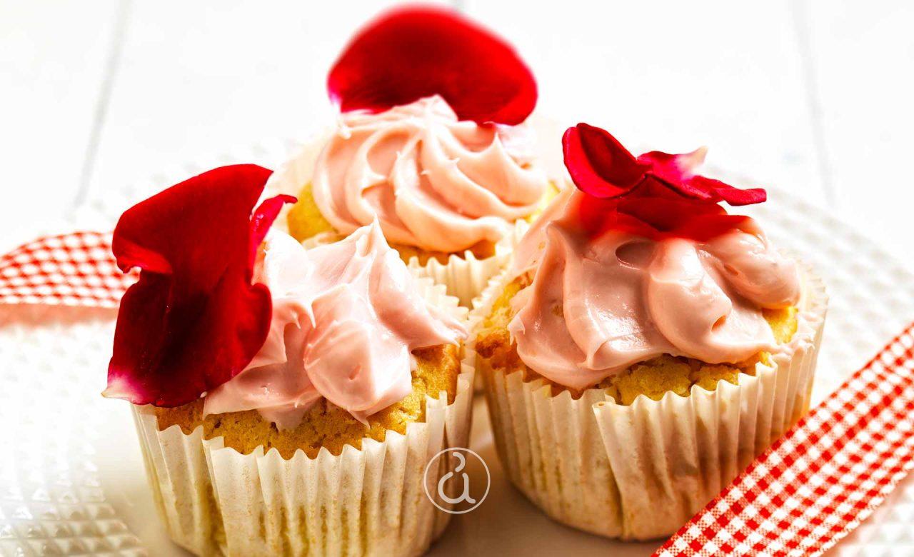 cupcakes τριαντάφυλλο