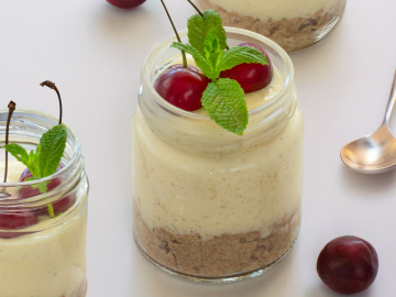 Γιαουρτογλυκό με φρούτα