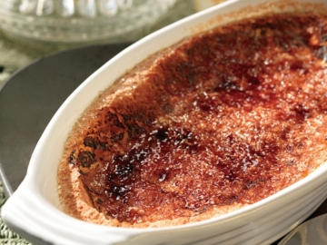 Καραμελωμένη κρέμα κανέλας με λεμόνι