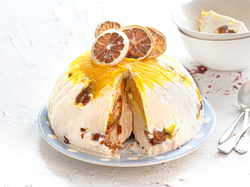 Παγωτό κασάτο με κρουασάν και lemon-lime curd