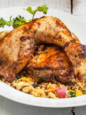 Κοτόπουλο στο φούρνο γεμιστό με κους κους