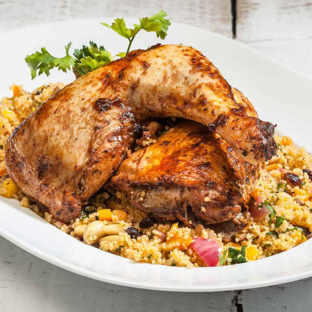 Κοτόπουλο στο φούρνο γεμιστό με κους κους