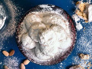 Κουραμπιέδες με αγνό βούτυρο