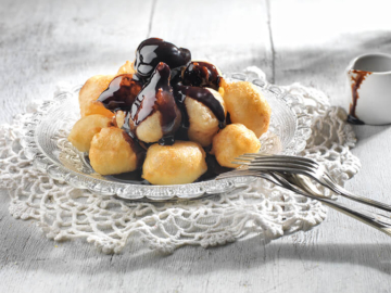 Λουκουμάδες γιαουρτιού