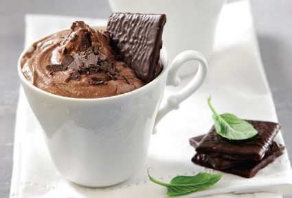 Μους σοκολάτας µε σοκολατάκια µέντας-featured_image