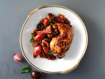 Πικάντικο κοτόπουλο με αποξηραμένα φρούτα