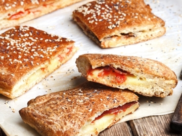 Πίτα Καισαρείας με παστουρμά