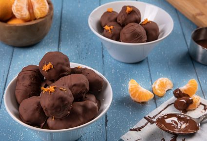 Σοκολατάκια με καρύδι και μανταρίνι της Αργυρώς Μπαρμπαρίγου-featured_image