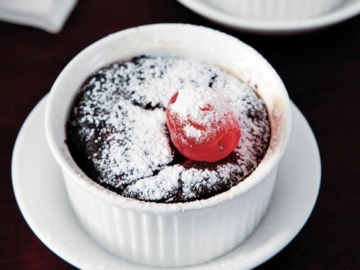 Σοκολατένια λάβα µε µαρασκίνο