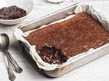 Υγρή σοκολατόπιτα