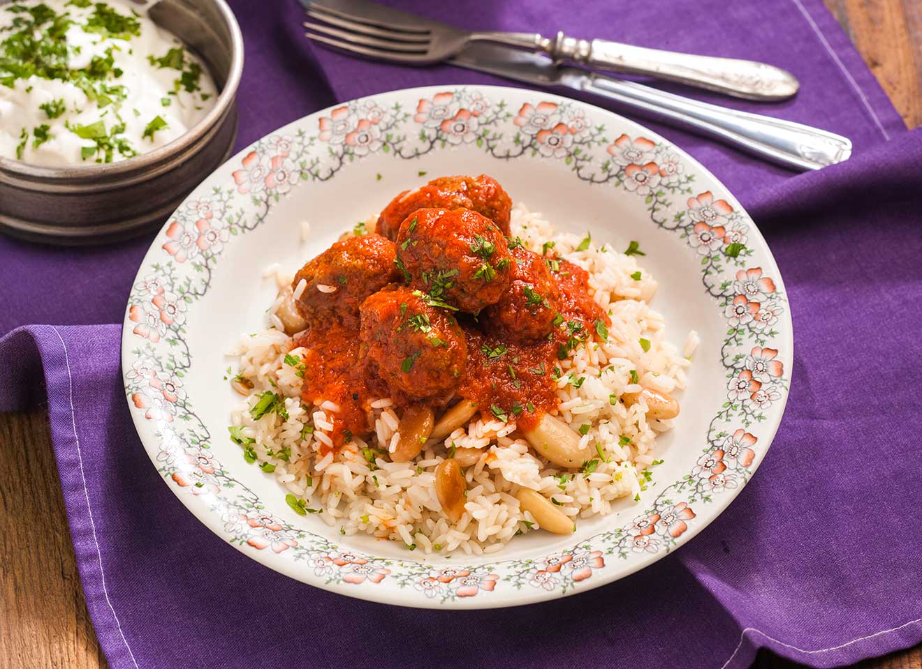 Σουτζουκάκια στο φούρνο