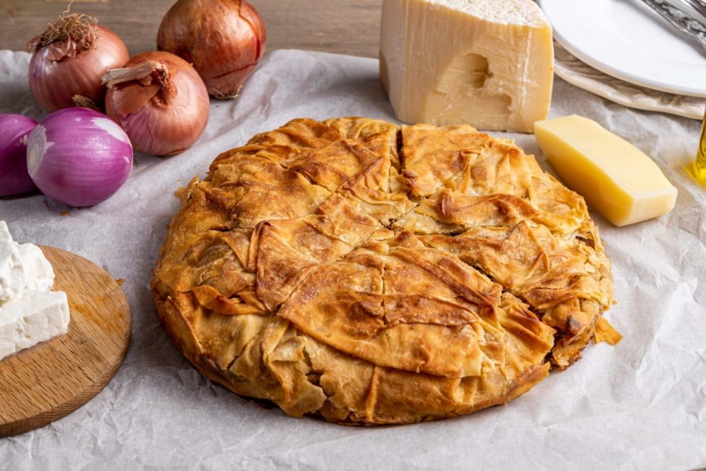 κρεατόπιτα με κιμά