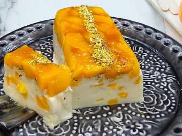 Τούρτα παγωτό γιαούρτι με ροδάκινα