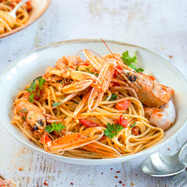 Καραβιδομακαρονάδα