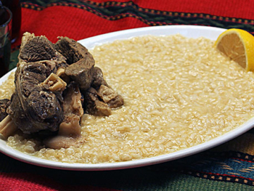 Γαμοπίλαφο: Η ιστορία του και το μυστικό στο κρέας