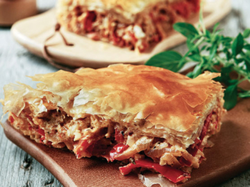 Κρεµµυδόπιτα µε ντοµάτα