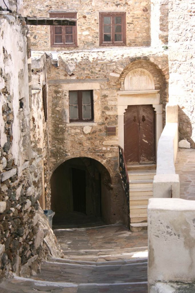 mpourgos-naxos
