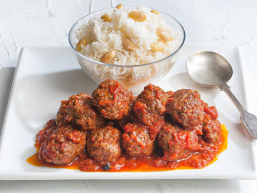 Σουτζουκάκια με ρύζι