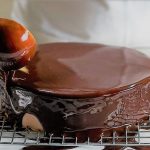 γλαάσο σοκολάτασ - γλάσο σοκολάτασ για κέικ - γλάσο σοκολάτασ γυαλιστερό