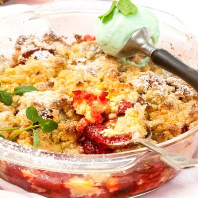 crumble (κραμπλ) με φράουλες