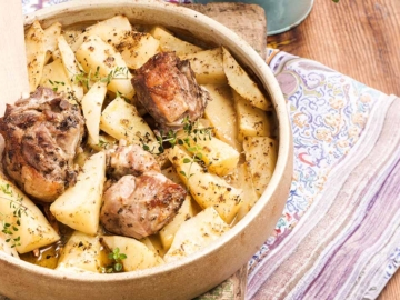 Πώς μαγειρεύουμε τα κομμάτια του αρνιού