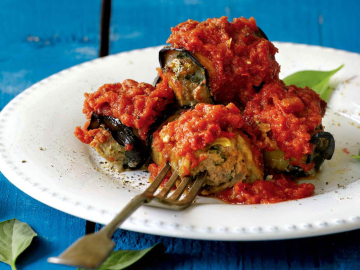 Ρολάκια μελιτζάνας με κιμά