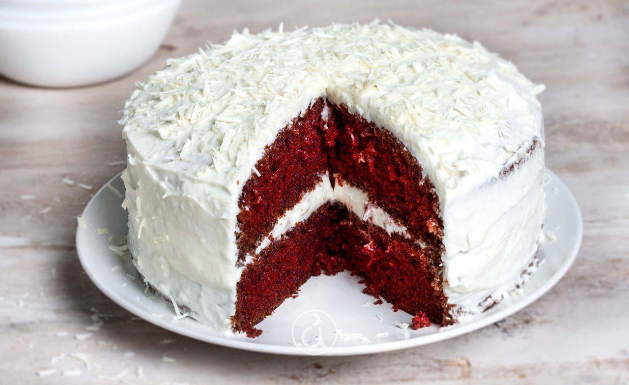 Red velvet cake-featured_image