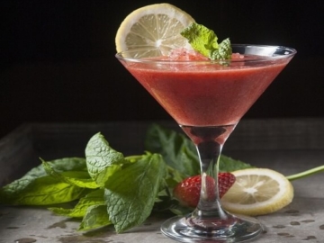 Fragolini (Εύκολο κοκτέιλ βότκα – φράουλα)