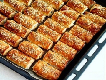 Χωριάτικη τυρόπιτα χίλια φύλλα