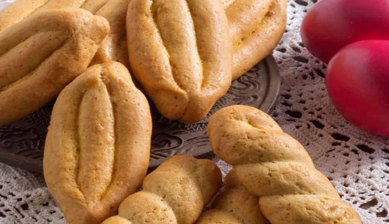 Αργυρώ Μπαρμπαρίγου | Παραδοσιακή συνταγή που δεν πρέπει να λείπει από κανένα σπίτι το Πάσχα. Φτιάξτε τα! κουλουράκια σμυρνέικα