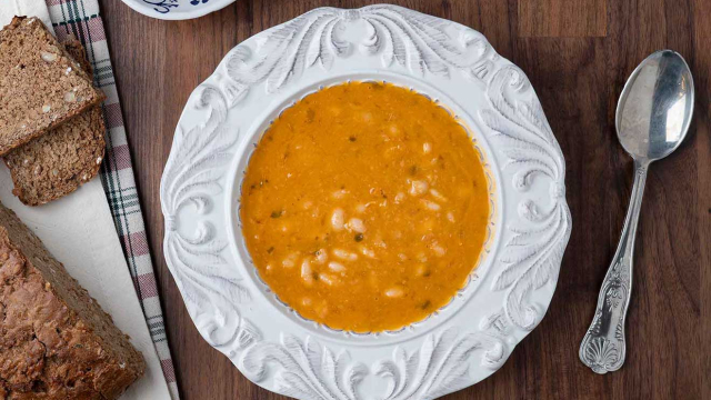 Χυλωμένη φασολάδα