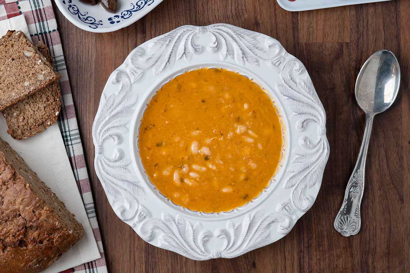 Χυλωμένη φασολάδα