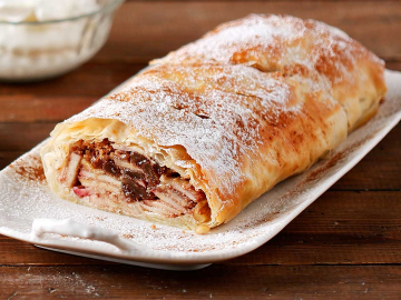 Στρούντελ μήλου με σφολιάτα