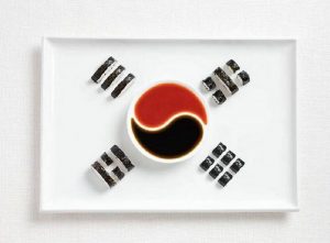 Σημαία της Νότιας Κορέας με Kimbap και σάλτσες